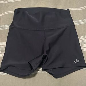 Alo shorts size large